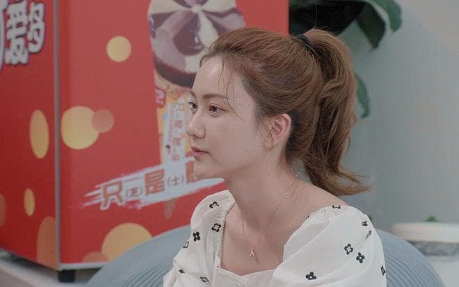 汽车中控台小孔：功能多样的神秘存在