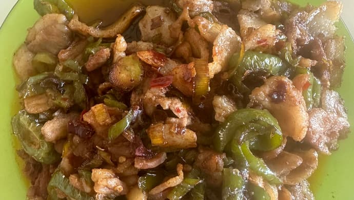 秒杀饭店级美味：家庭版回锅肉制作攻略