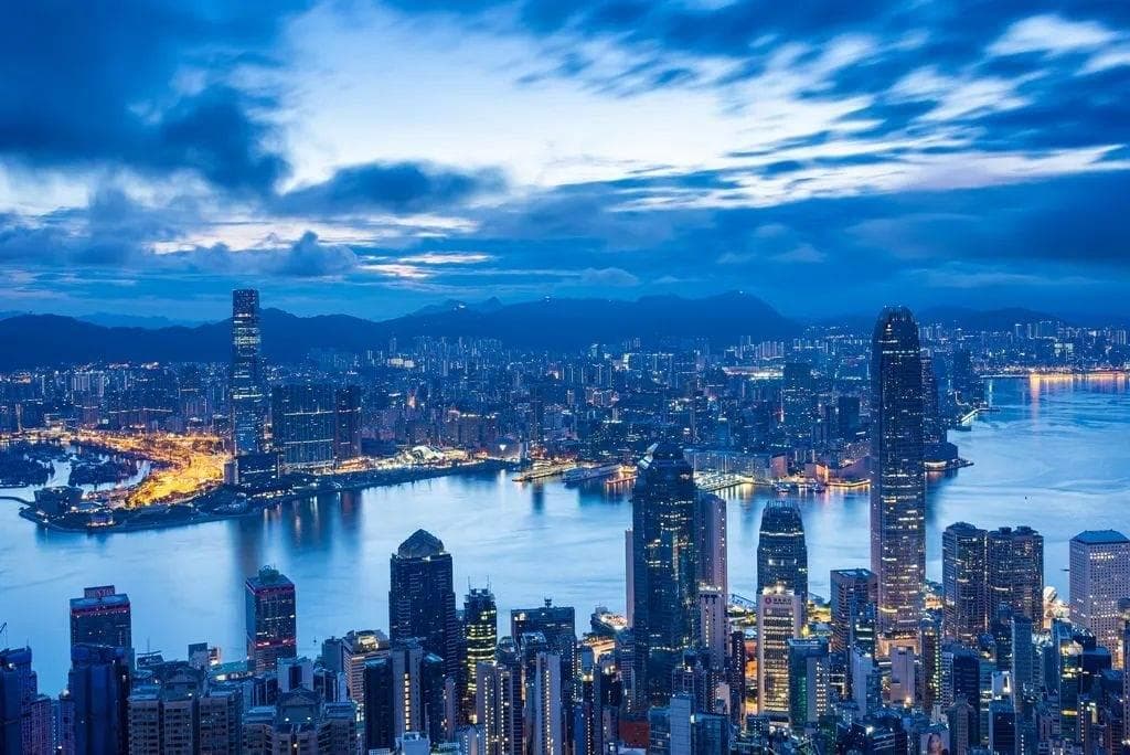 春节黄金周内地赴港游客超百万 2025年两地居民将实现即时小额跨境汇款
