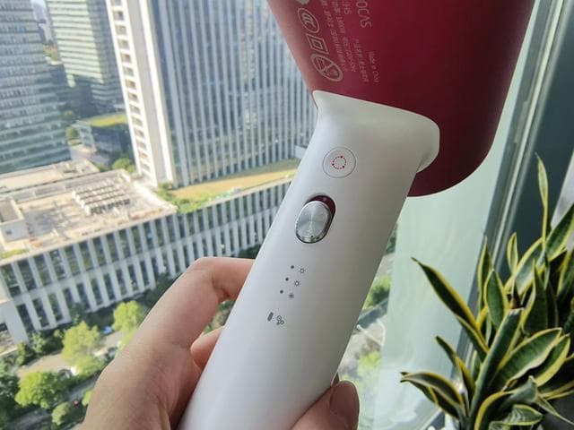 价差千元，护理千万：详解不同价位吹风机对护发效果的影响