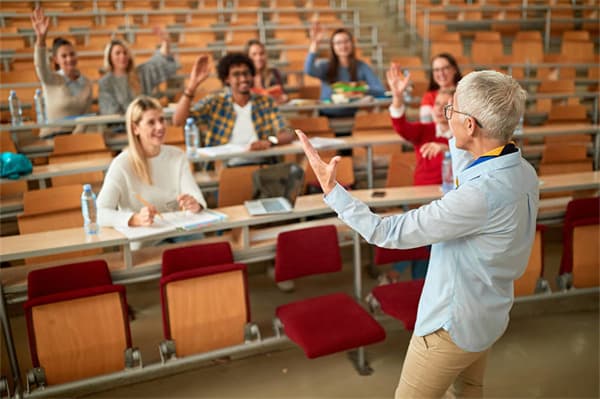 学国际标准舞有什么优势？