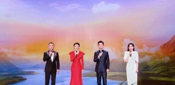 蛇年春晚主持人阵容揭晓：任鲁豫领衔，龙洋马凡舒再搭档