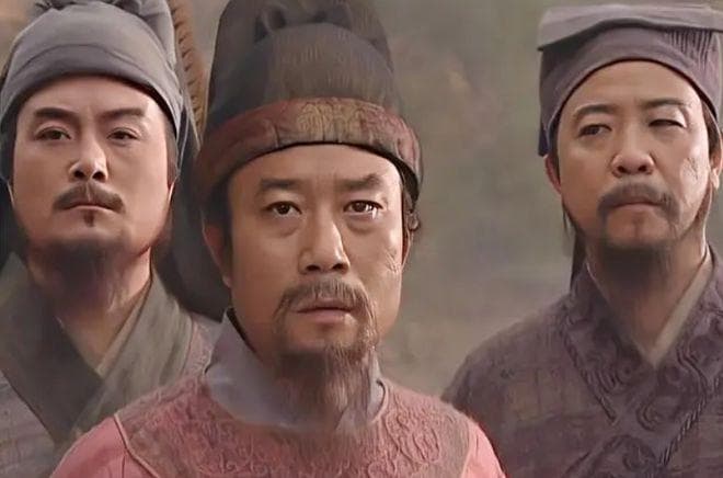 难怪宋江故意带兄弟们送死，你看他听了谁的命令，武松也不敢违抗