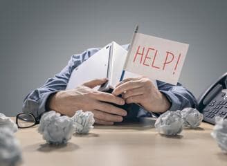 除了"Can you help me"？20种更礼貌的商务英语求助表达