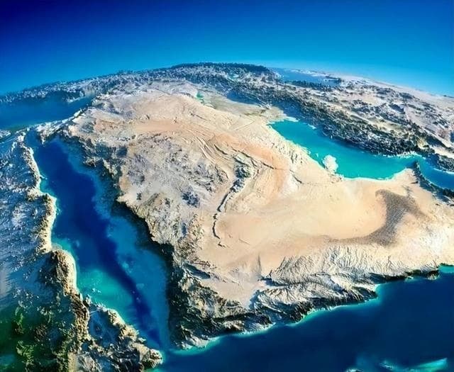 经济崩溃、劳力短缺、水源贫瘠，一根草是如何毁掉一个国家的？