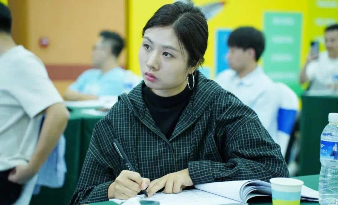 管不住人，就当不好官：一流领导树立权威，靠的就是做好这4件事