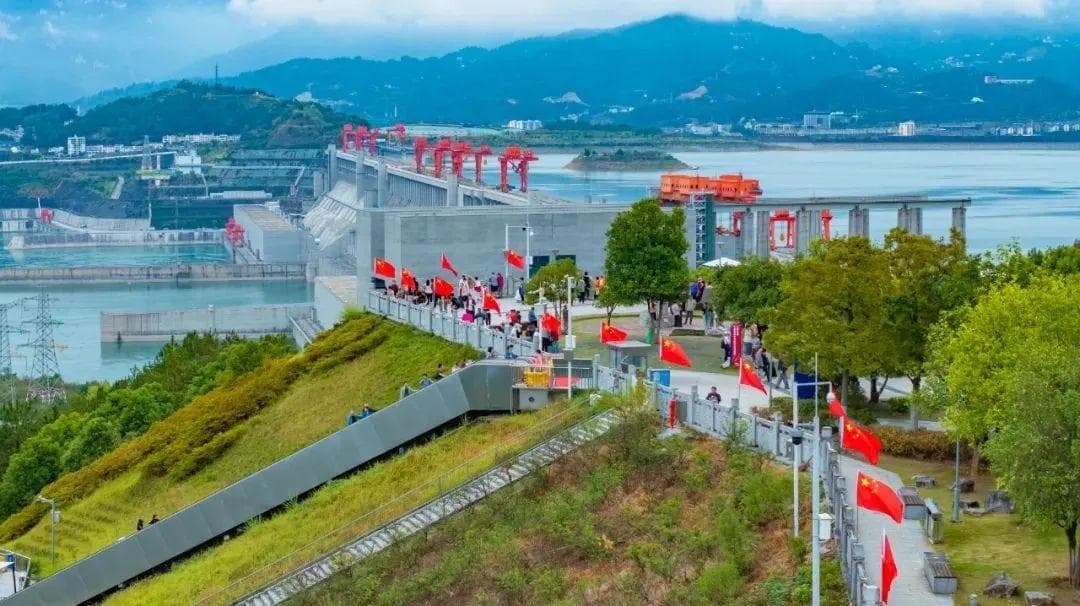 三峡工程：30年守护长江生态，打造绿色经济新引擎
