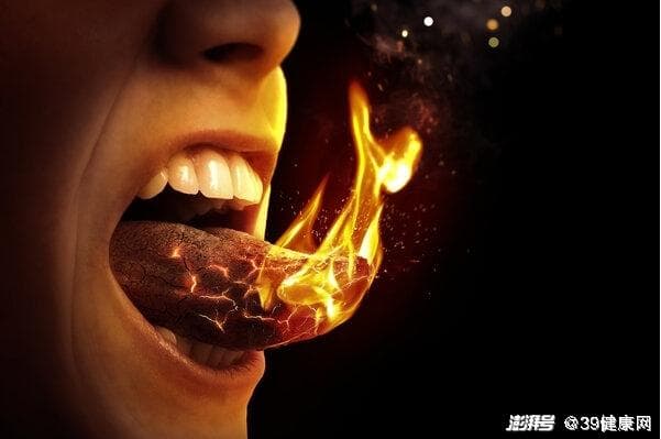 口腔溃疡补充维C不管用！用这个方法更靠谱
