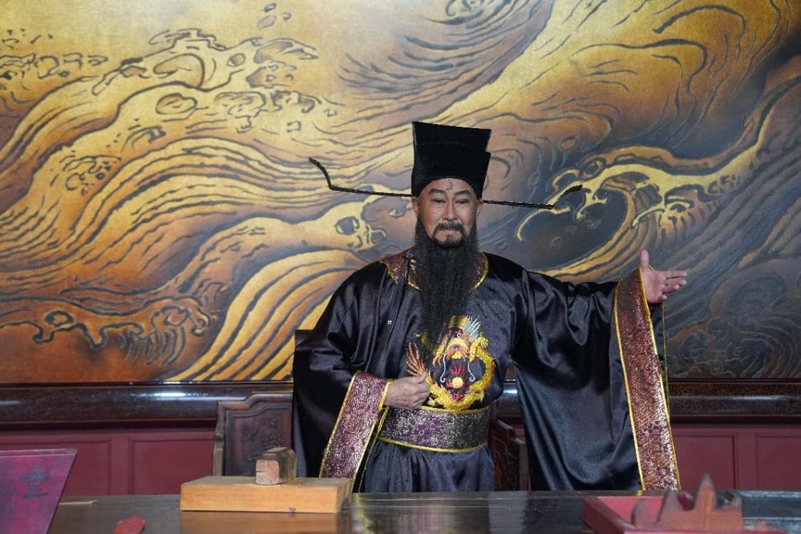 每天六场免费体验！开封府上演全息版“包公断案”