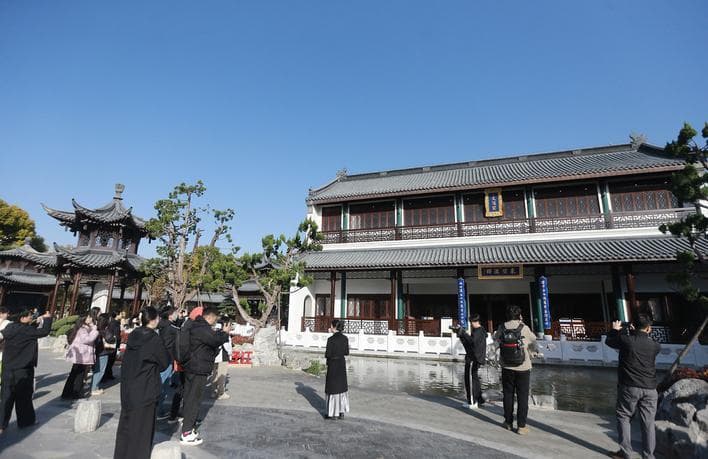 江苏扬州：城市更新焕活力 街巷改造有温度