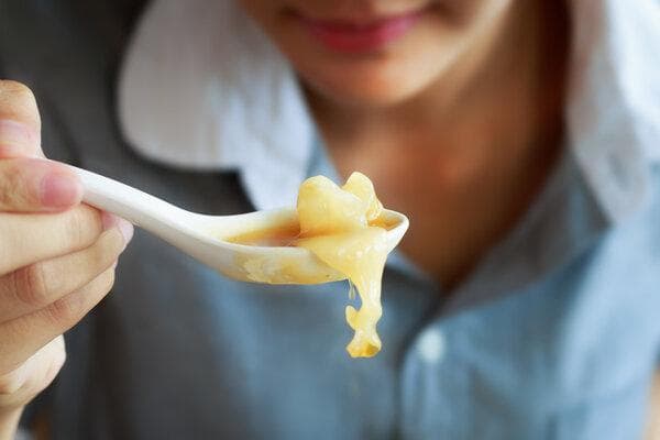 蜂王浆对肝脏的作用与功效