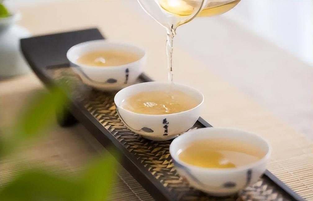 糖尿病患者饮品指南：四种既解渴又控糖的科学选择