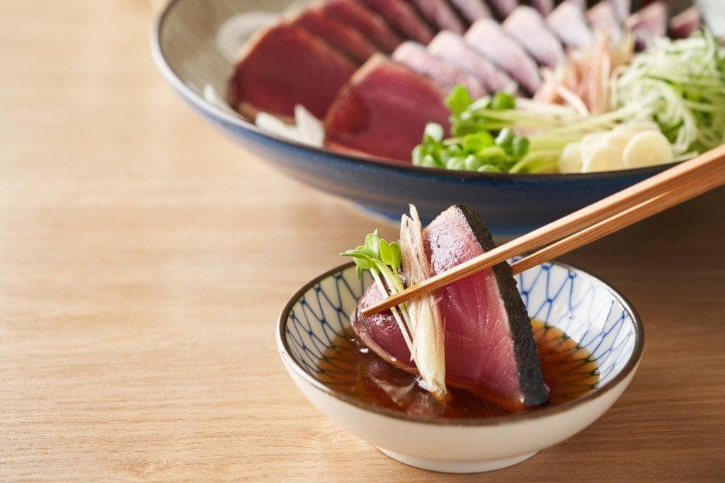 「鰹魚半敲燒」、「蜜柑」等，四國旅行必吃的當地美食