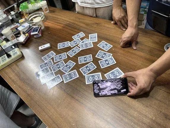 苦练千术+特制工具！“十赌十输”的原因在这里……