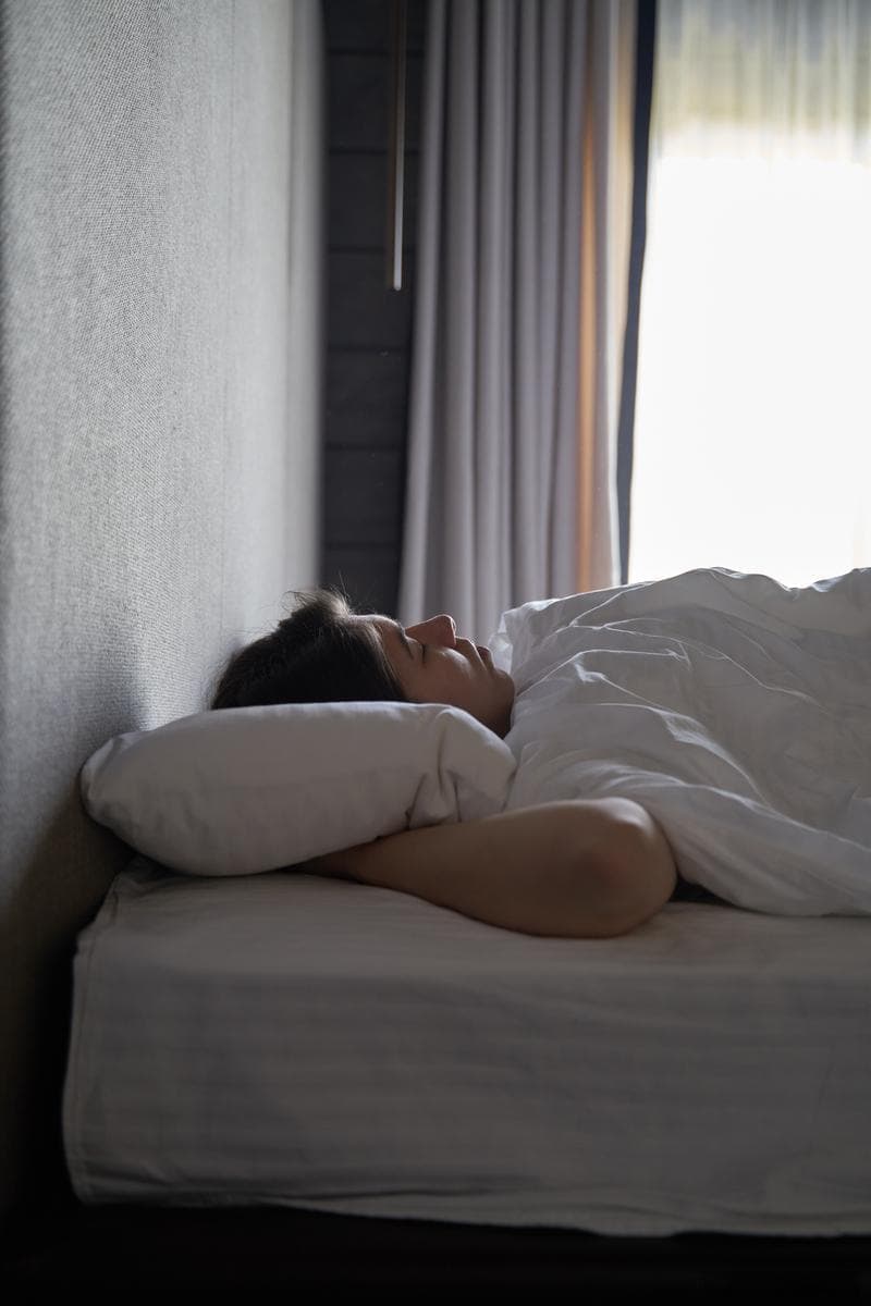 比熬夜还可怕的“睡眠碎片化”，如何改善这种情况提高睡眠质量？
