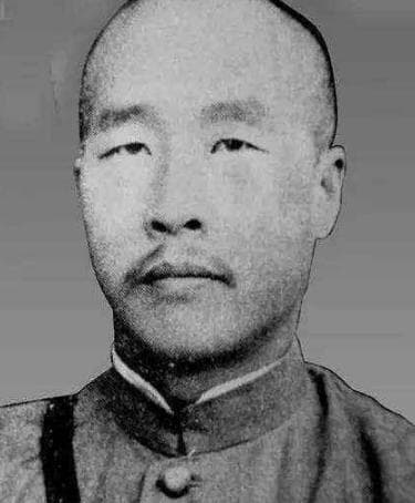 张宗昌：民国军阀的传奇与争议