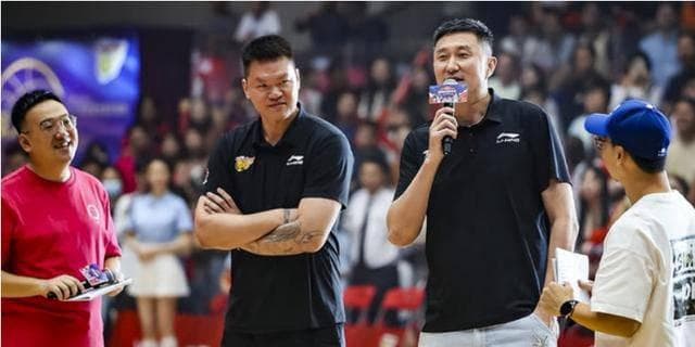 广东宏远或签2米11强力中锋作为第三外援