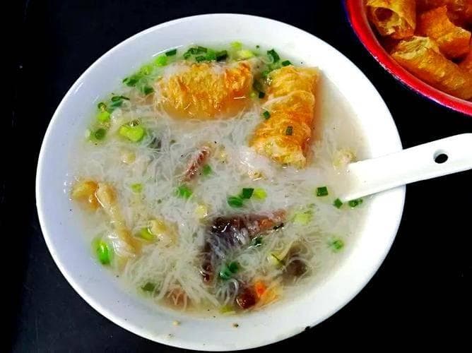 泉州旅游必吃十大美食：从面线糊到石花膏，舌尖穿越海丝千年烟火