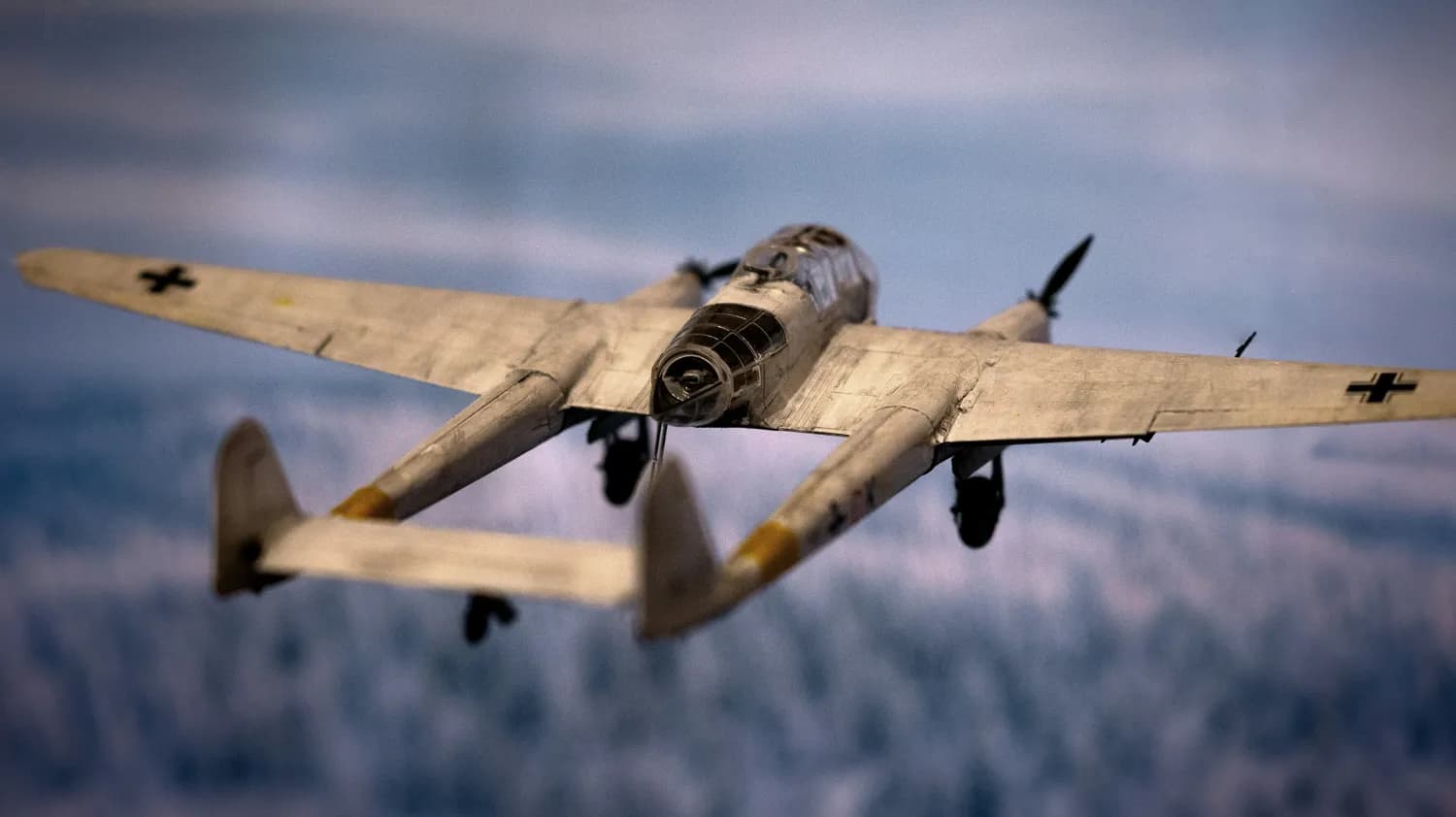 一箭穿心！543部队如何击落“空中幽灵”RB-57D