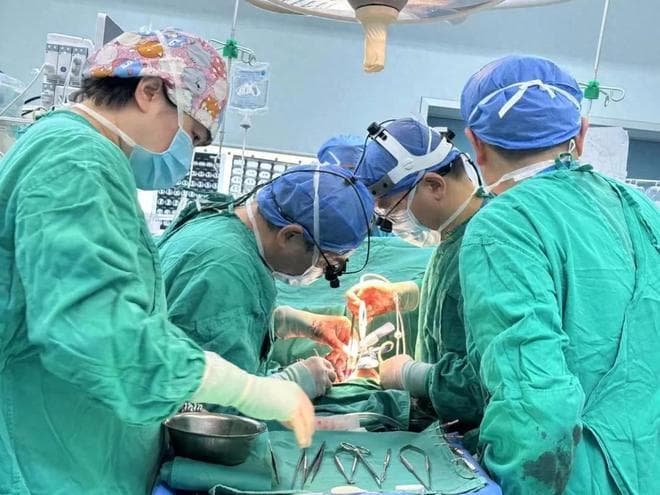 河南首例！国产体外心室辅助系统成功挽救复杂冠心病患者