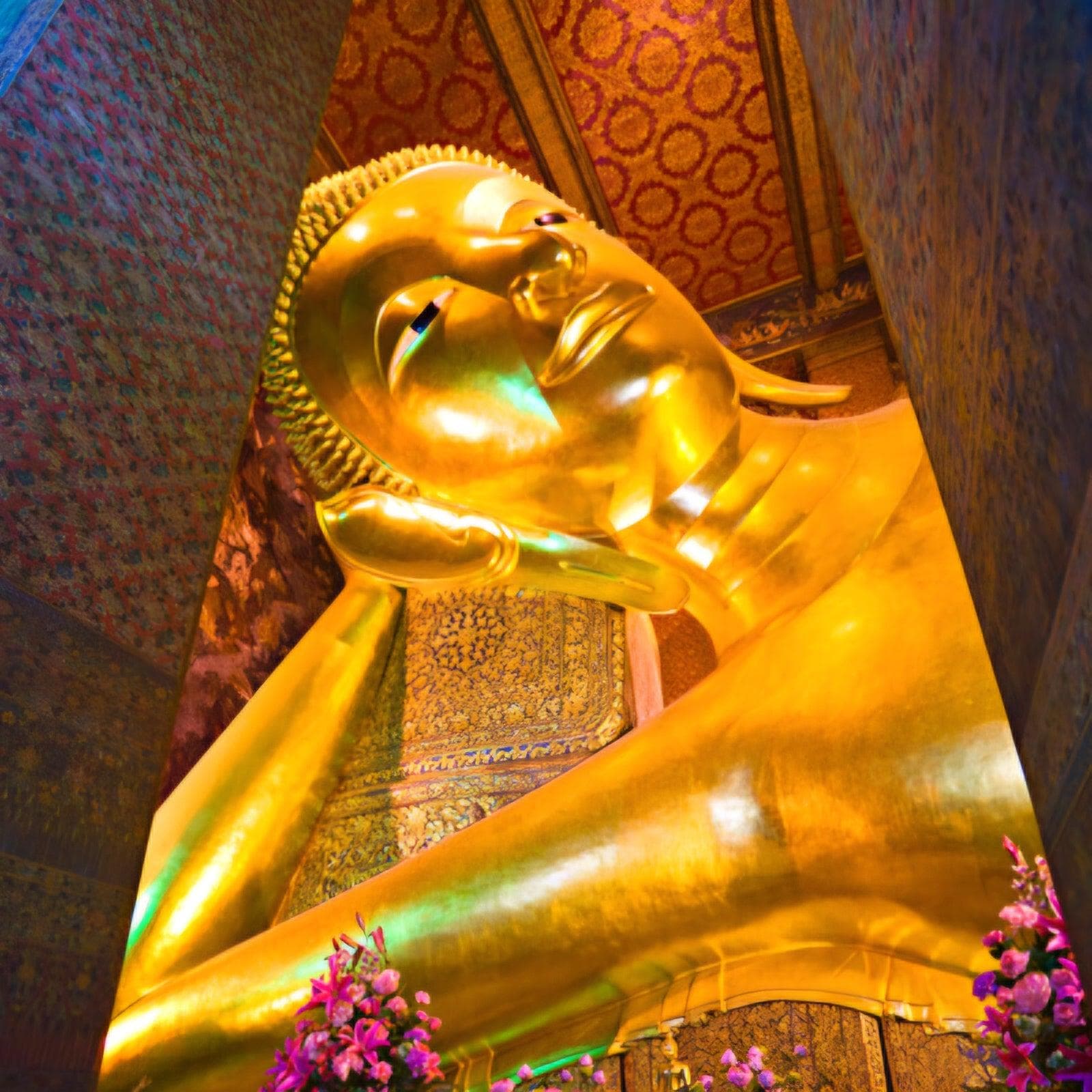 卧佛寺的隐秘细节：雕刻与建筑中的秘密