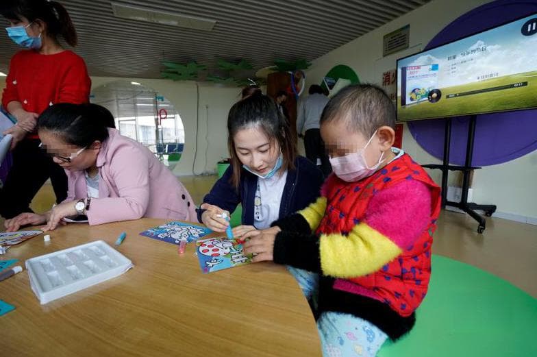 港大深圳医院儿童公益空间：如何选择有益健康的儿科礼物？
