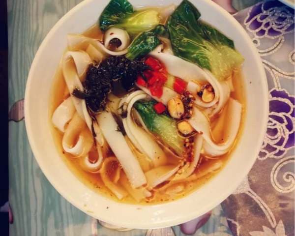 三种河粉的家常做法：炒、煮、凉拌任你选
