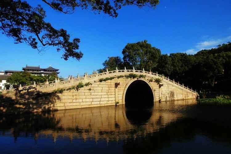 去普陀山风景区必须要坐船吗?
