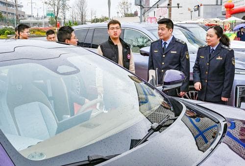 谁在买车？消费痛点有哪些？来看这份汽车消费环境调查报告