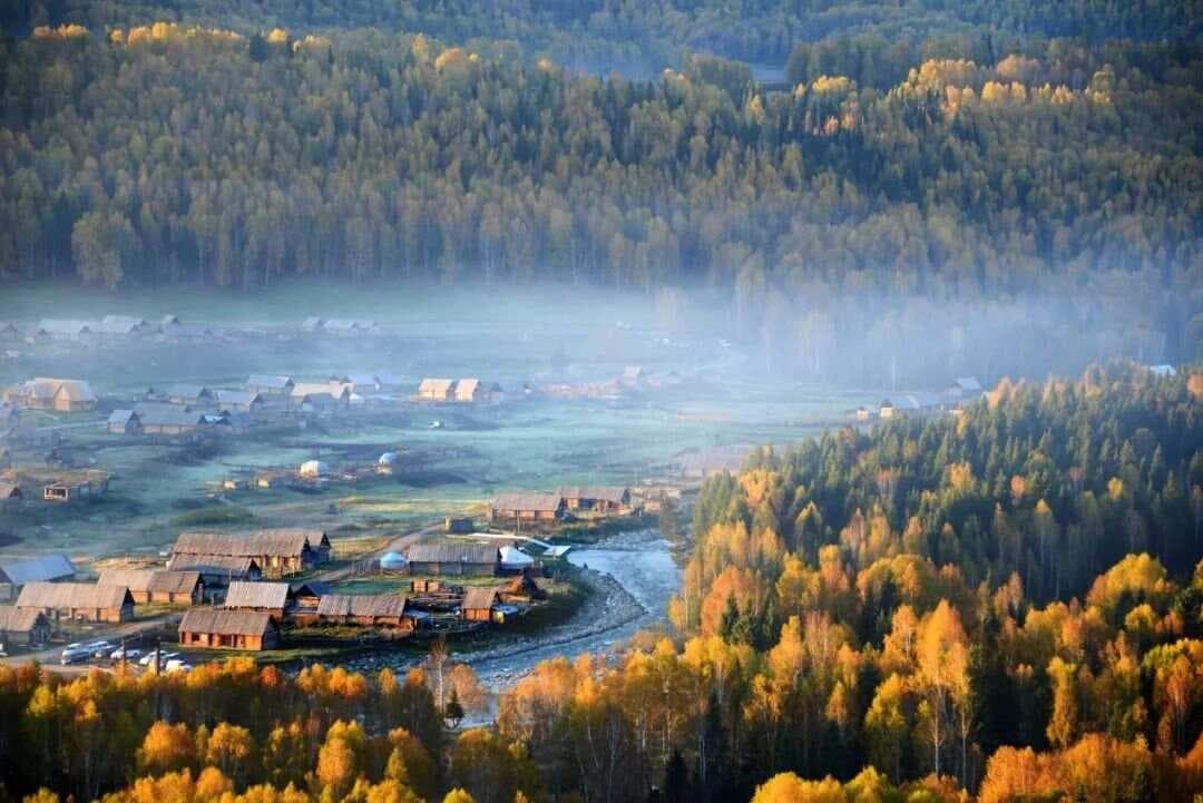 新疆阿勒泰地区旅行指南，雪域奇观与草原风情的交融之旅
