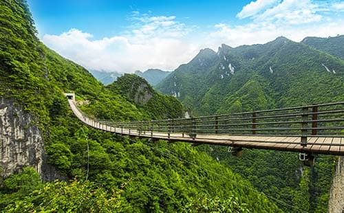 探秘重庆涪陵武陵山大裂谷：绝美旅游路线全攻略