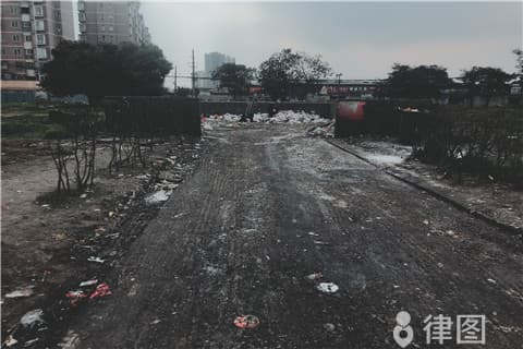 环境污染责任认定标准是什么？环境污染损害赔偿的举证责任谁承担？