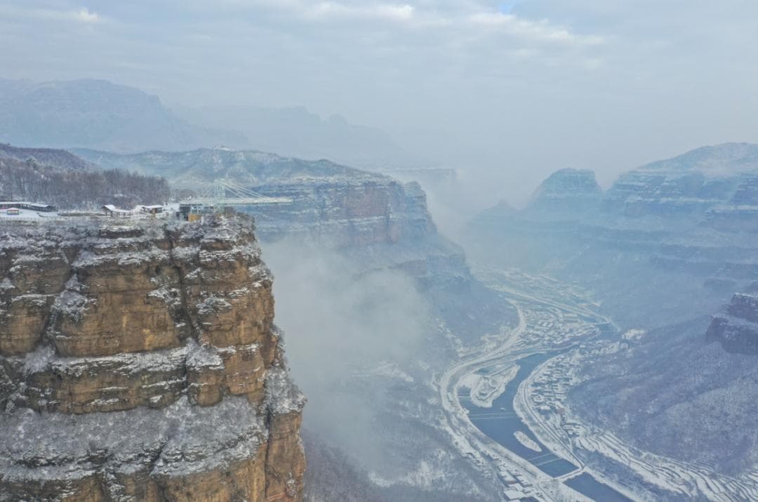安阳林州太行大峡谷，早春雪景美如画~