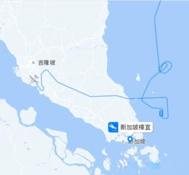 新加坡暴雨连下30小时！气温骤降至20℃，航班无法降落，兀兰关卡堵了一晚