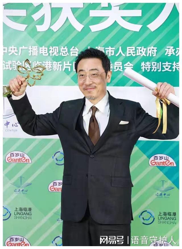 宁理：出道30年陪跑无数奖项，“无冕之王”终获桂冠