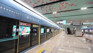 地铁四号线将至，三站换乘攻略：8部电梯、3组楼梯全解析