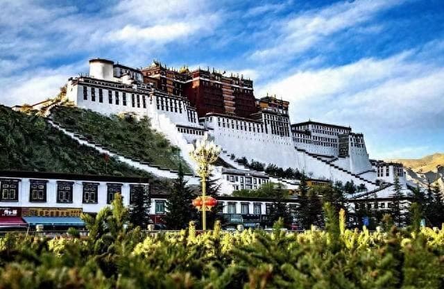 人民币背面的建筑和风景，是否留意过都是哪里？