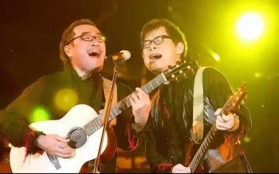 同为乐坛“教父”的李宗盛和罗大佑作品对比，谁更胜一筹