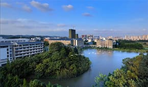 南宁职业技术学院：广西首家国家示范性高职院校