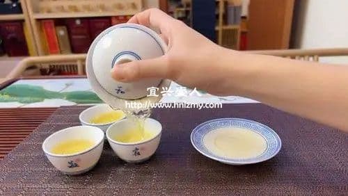 盖碗和紫砂壶泡茶的口感区别