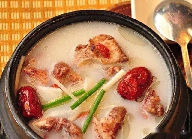 这4种食物堪称“平民补品”！补气补血，常吃更显年轻