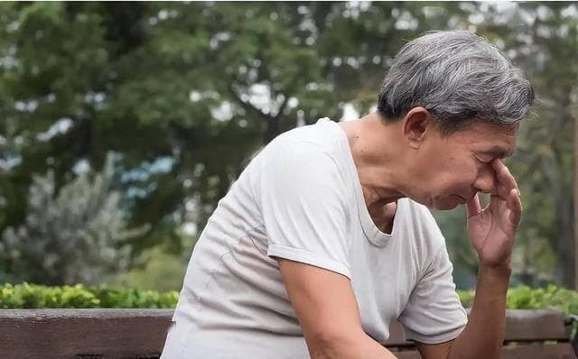 男人50岁过后，感觉越来越疲惫怎么办？医生提醒：做好这3件事