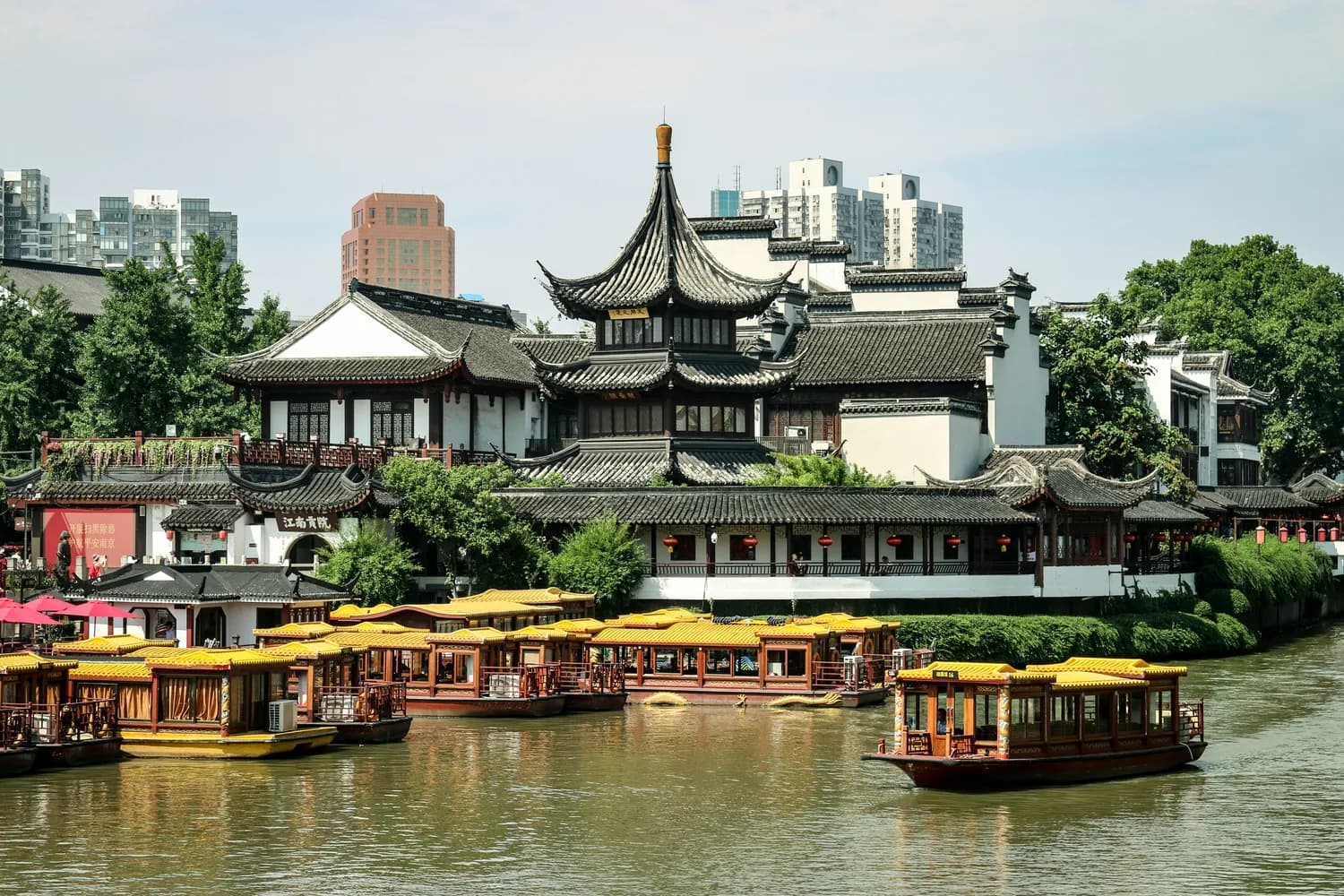 朱家花园：滇南深处的“大观园”，中西合璧的清代民居典范