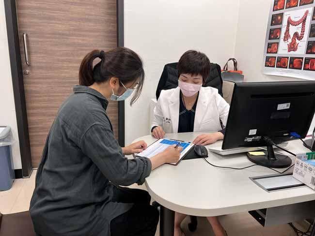 30岁女子单腿水肿竟是血栓！深部静脉栓塞的四大症状要警惕
