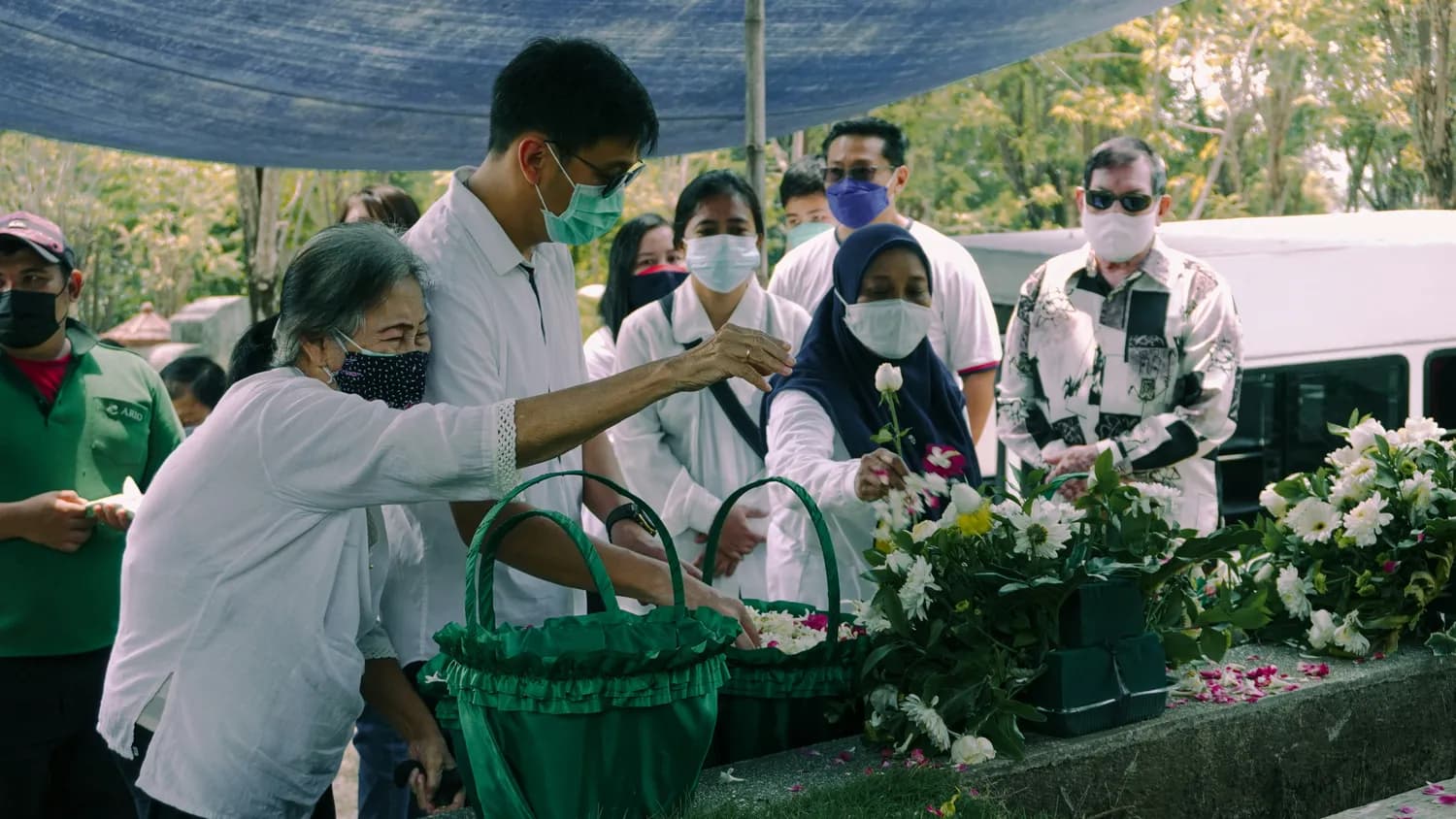 “活在当下”提升精神健康，专家支招应对职场压力