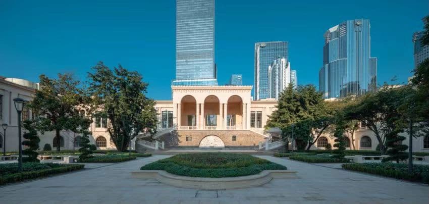 70年前的今天这座建筑开工兴建，如今成上海“网红”城市地标