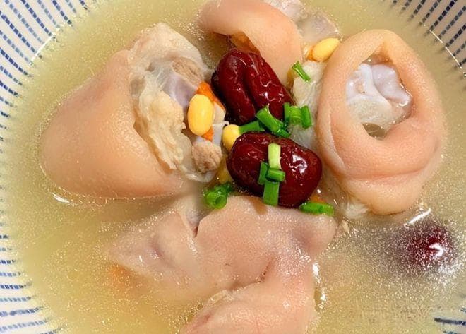 猪蹄汤下奶效果好，制作方法全攻略