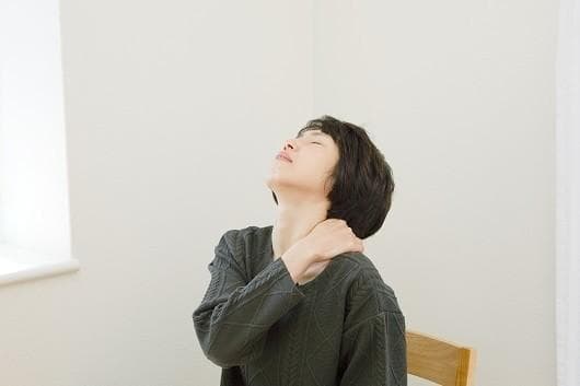 肩周炎患者锻炼指南：三个关键点助力缓解疼痛