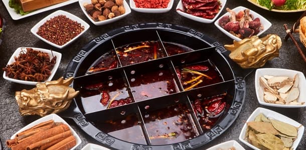 麻辣火锅从传统到现代：三步快速制备正宗川味汤底