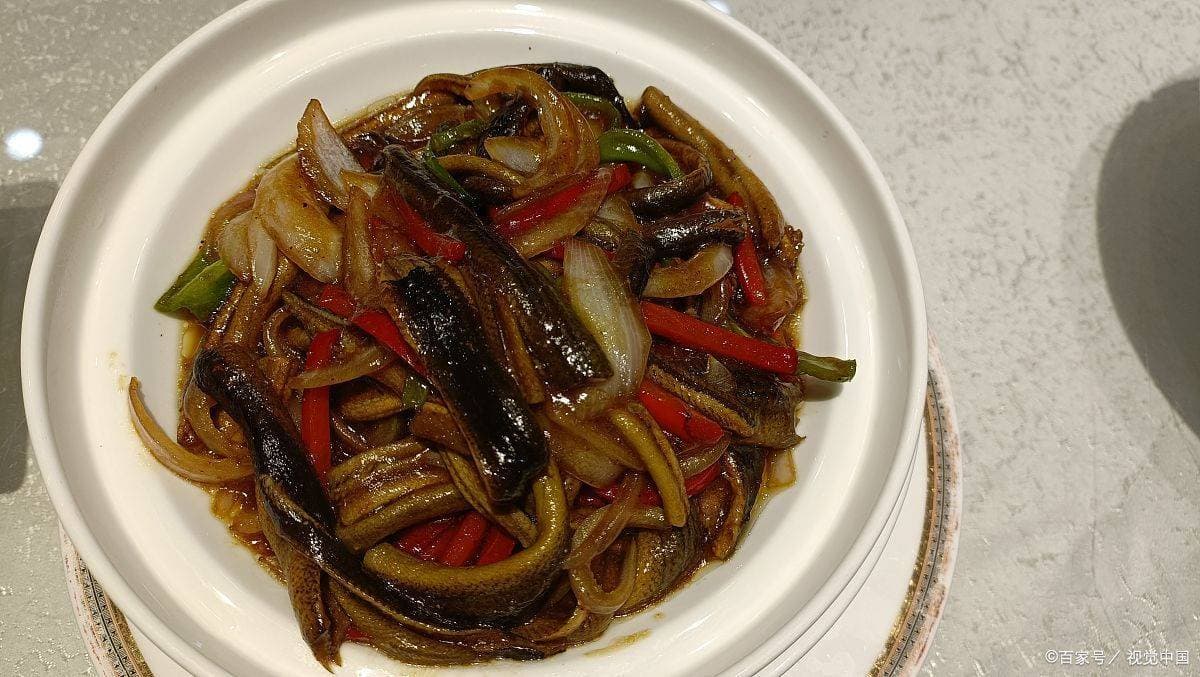 清蒸黄鳝的精妙之道：从食材到出锅的完整教程